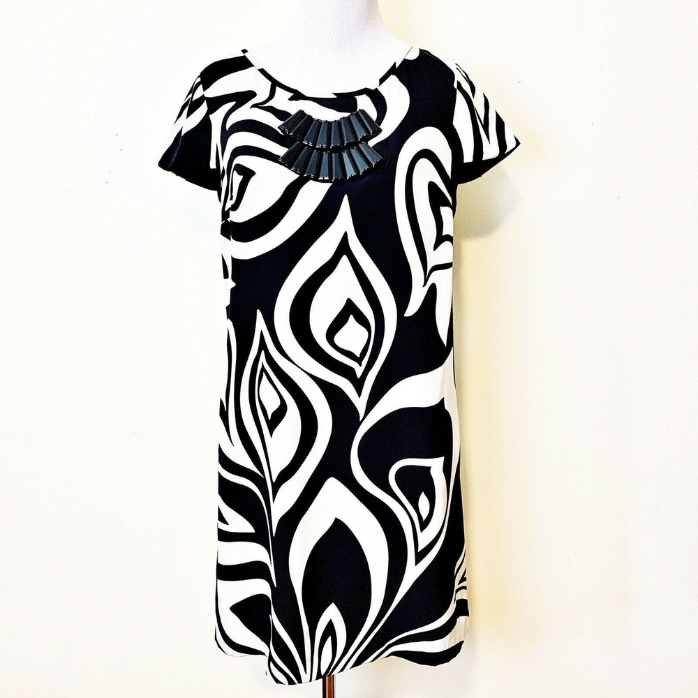 Tibi dress size 6 silk black and white print beaded neckline lined knee length
